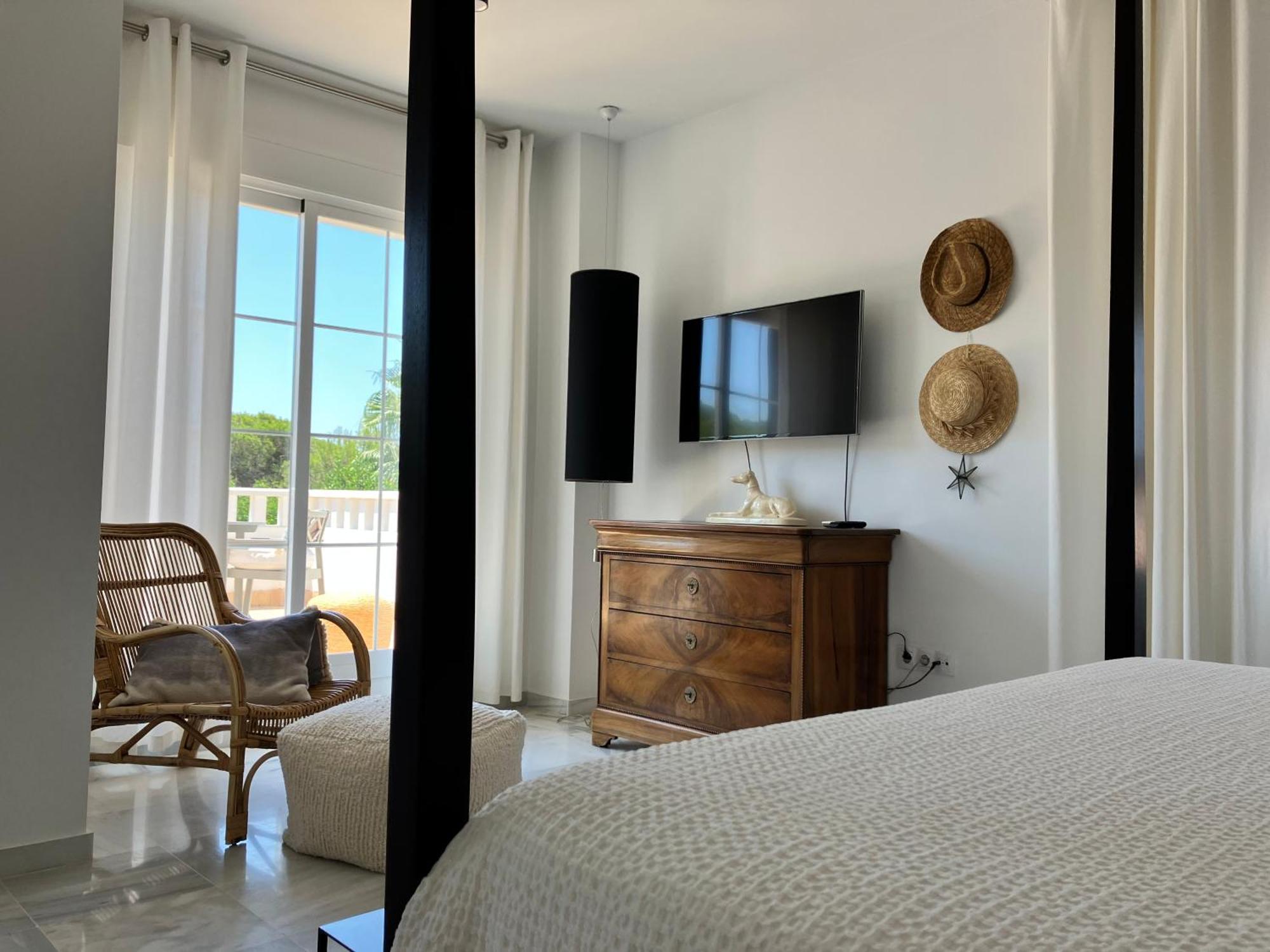 Villa De La Luz Luxury Guesthouse El Portil Room photo